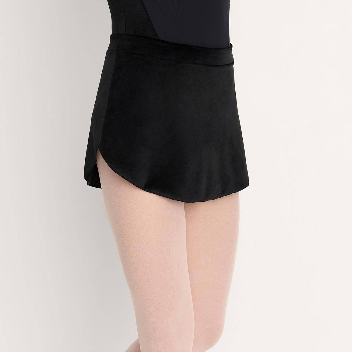 Kurzer Samt-Ballettrock 7726 Intermezzo