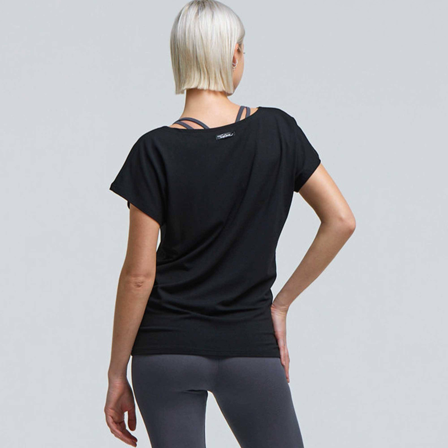 Basic T-Shirt aus Viskose AVA von Temps Danse im Ballett Shop