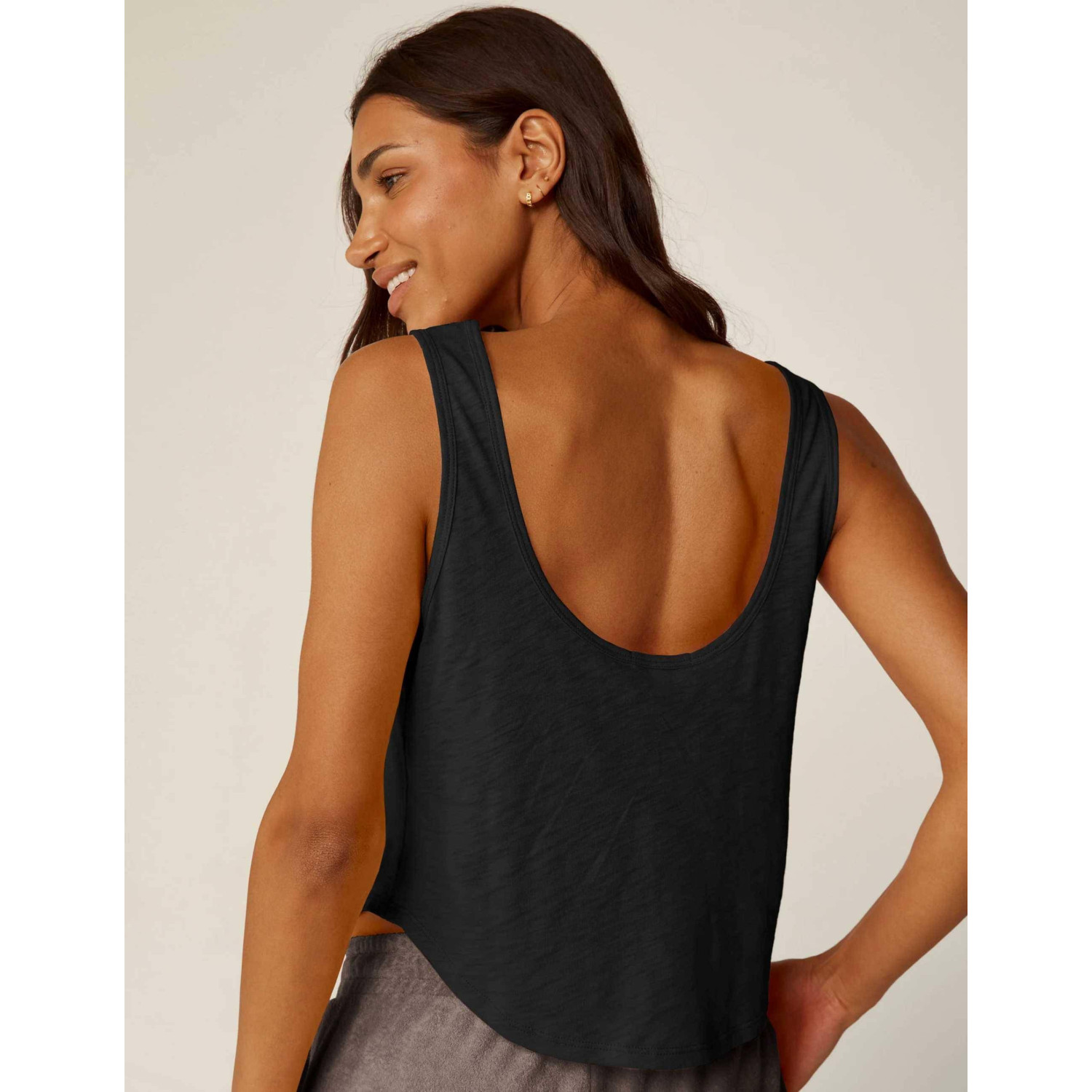 Well Traveled Tank BZ4683 Beyond Yoga