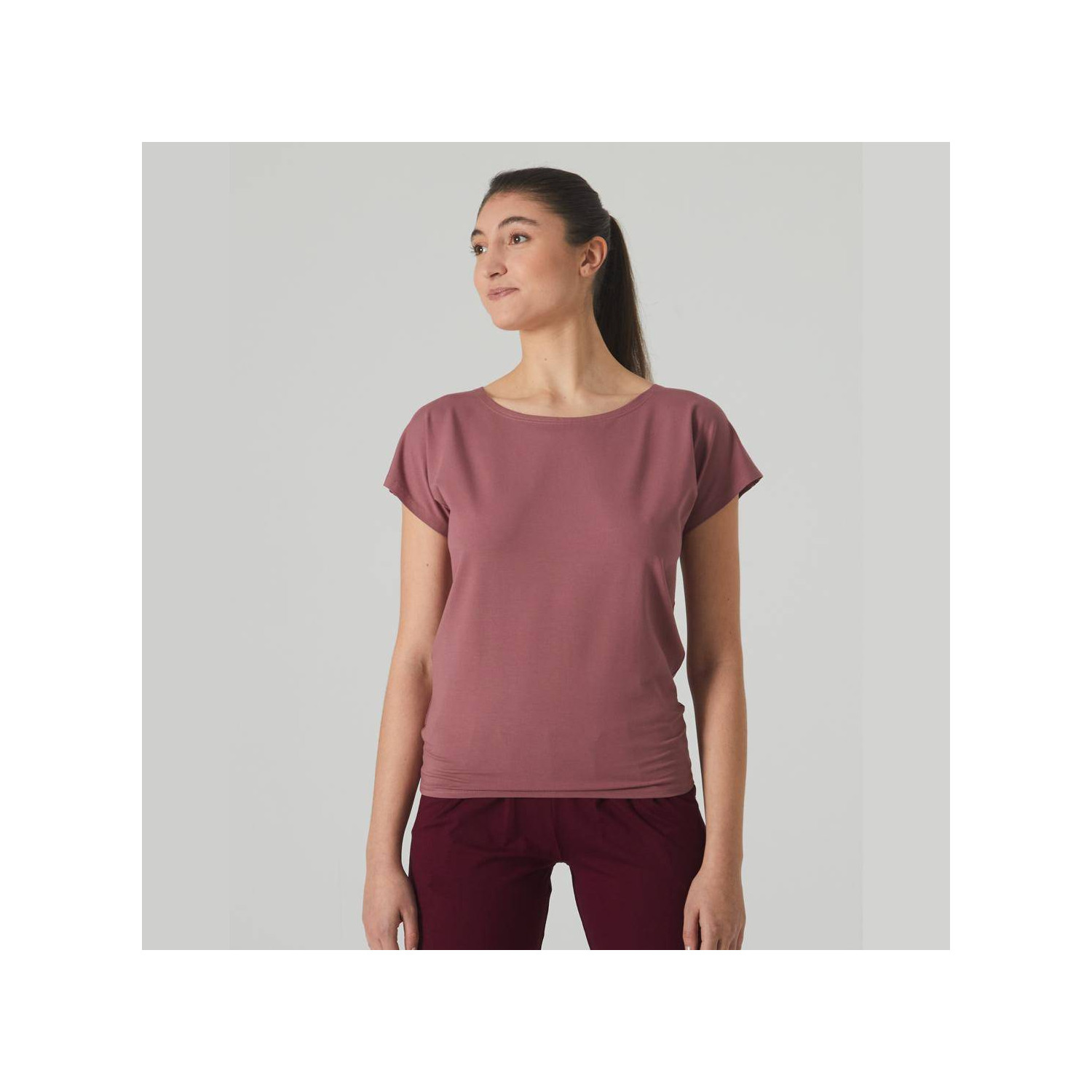 Basic T-Shirt aus Viskose AVA von Temps Danse im Ballett Shop