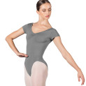 Klassischer Kurzarm Ballettbody L4262 Bloch Core im Ballett Shop