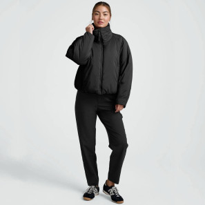 Pufferjacke Warmup AE2287 Beyond Yoga