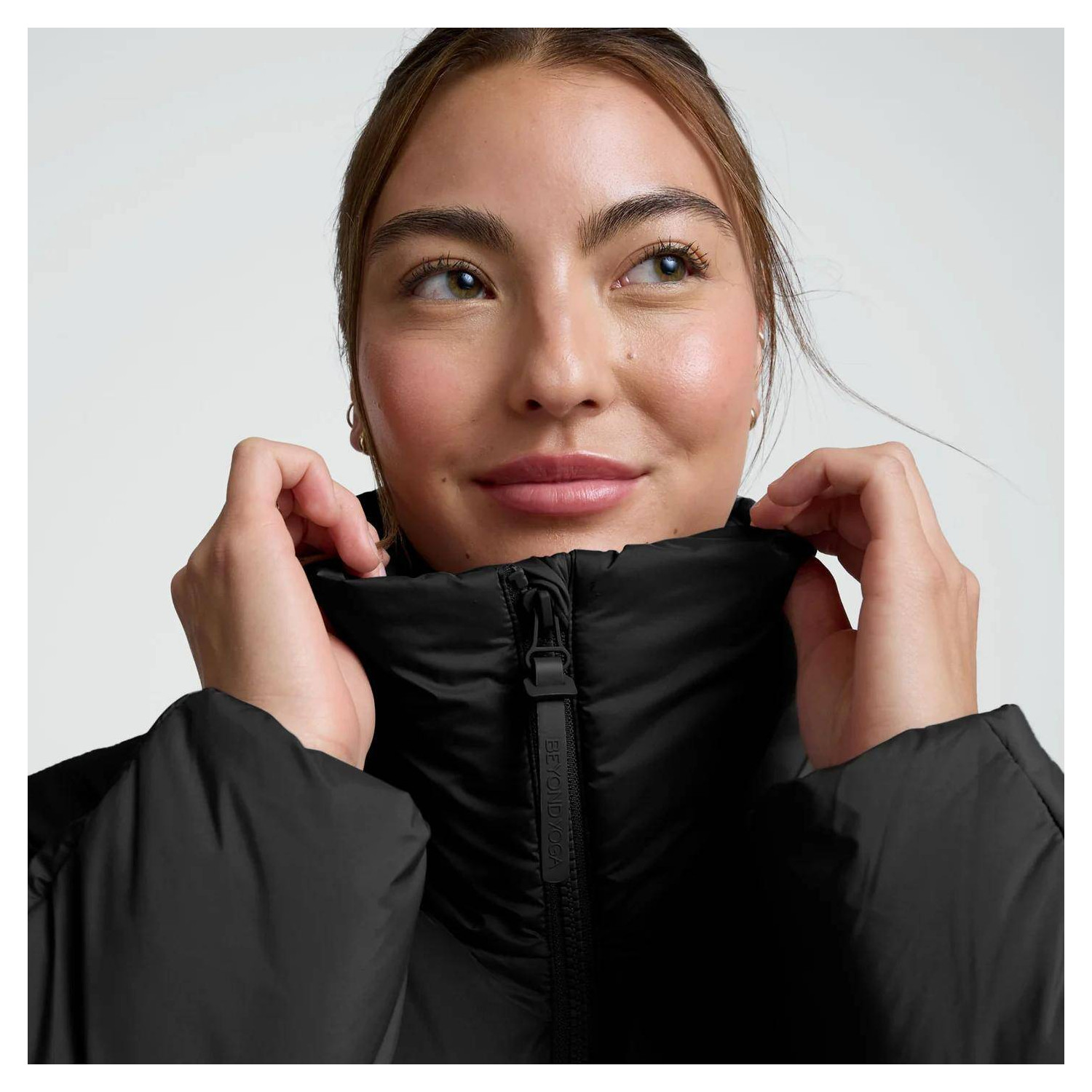 Pufferjacke Warmup AE2287 Beyond Yoga