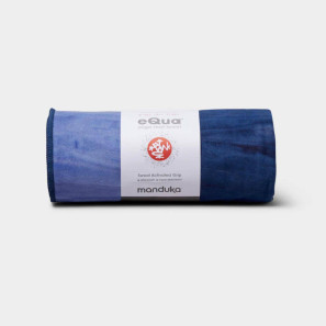 eQua Mat Towel Handtuch von Manduka - tie dye